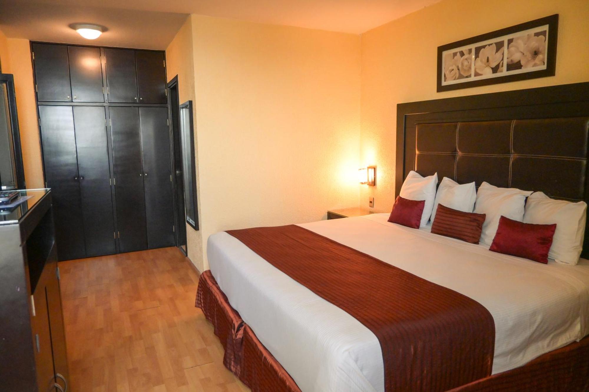 Hotel Santa Irene Guadalajara Ngoại thất bức ảnh